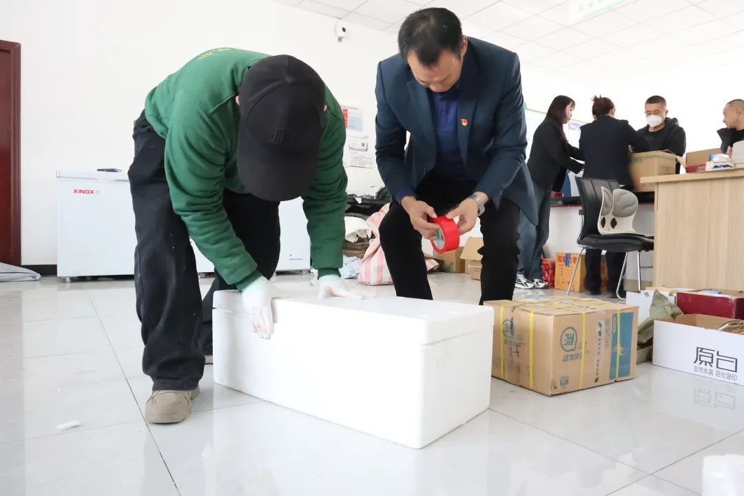 铁门关市物流快递业迎来“春运”