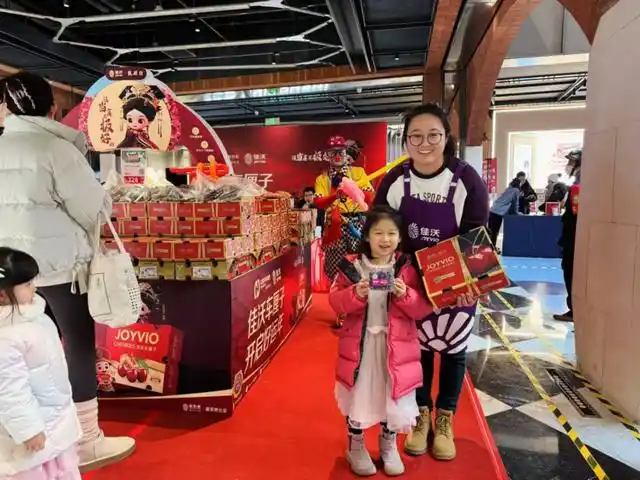 进口车厘子价格大跳水 海运20多天到国内却不腐烂?业内人士谈背后的保鲜技术