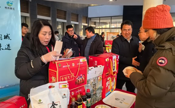 衡水阜城20余种名优特农产品亮相京城