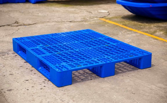 冷库托盘一般用什么材料做的